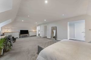 Photo 26- click for photo gallery